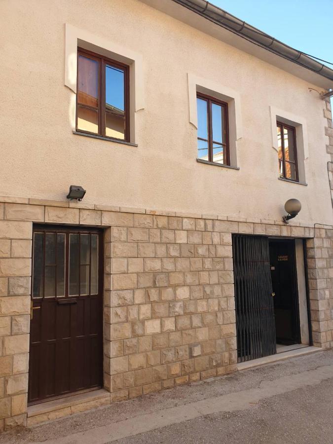 טרביניה Apartment Stari Grad מראה חיצוני תמונה