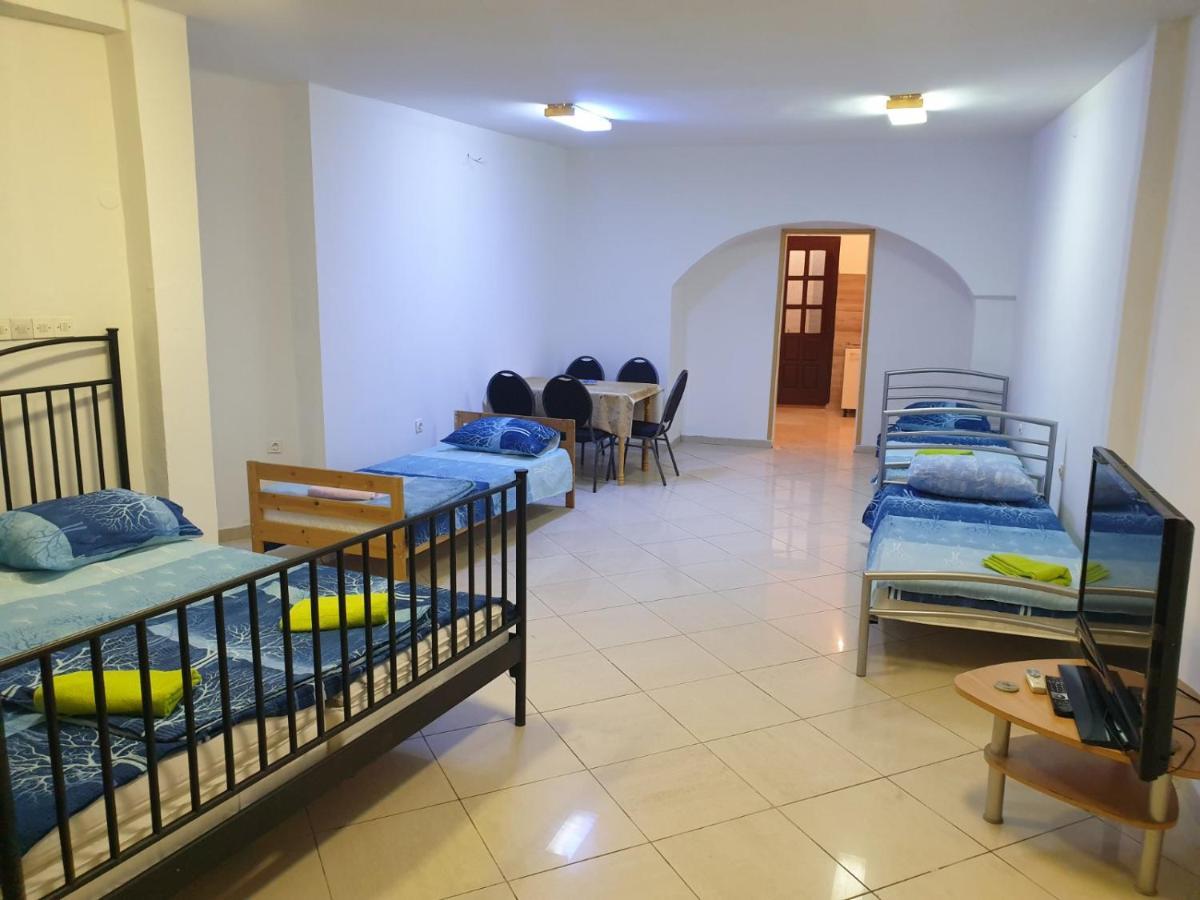 טרביניה Apartment Stari Grad מראה חיצוני תמונה