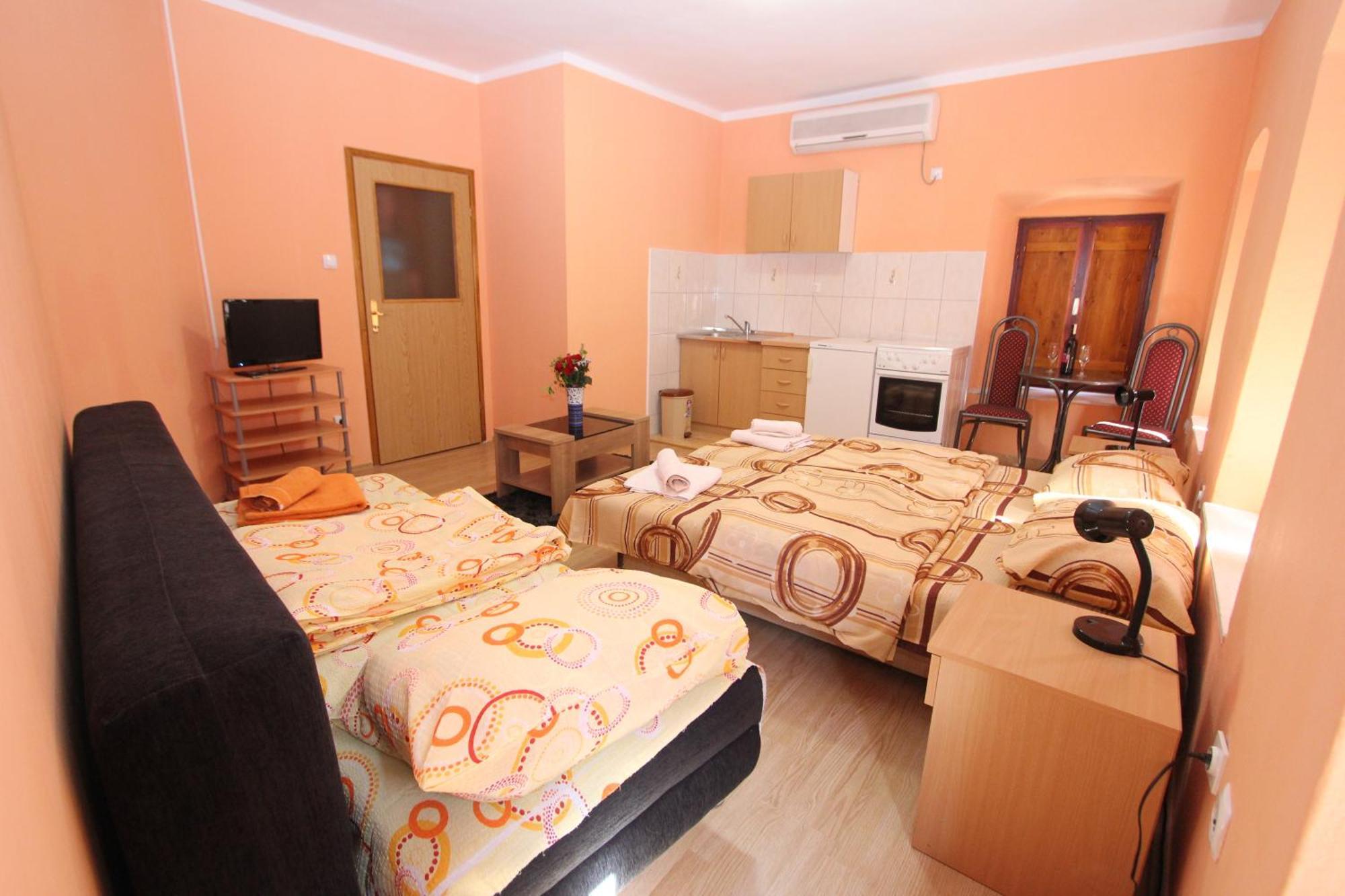 טרביניה Apartment Stari Grad חדר תמונה