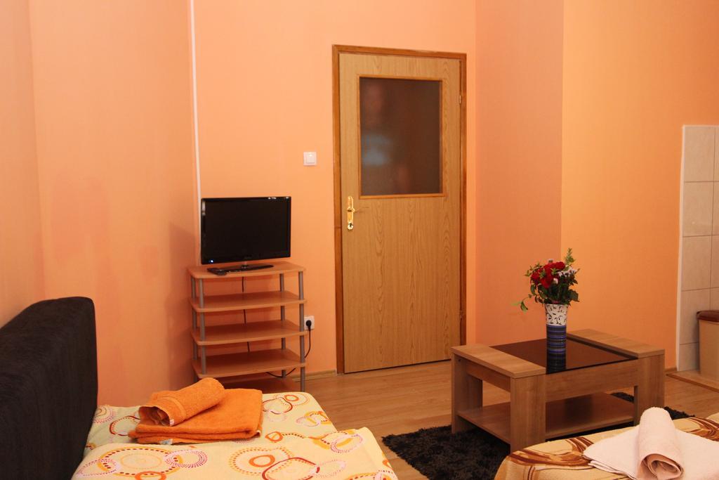 טרביניה Apartment Stari Grad חדר תמונה